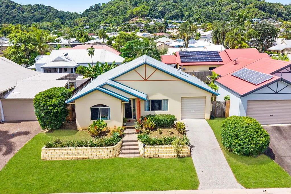 Brinsmead 3Phòng ngủ Neat & Tidy Cottage Style Home in a Peaceful Brinsmead Pocket