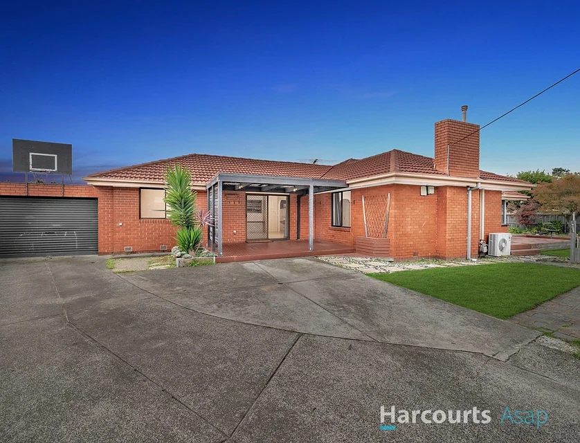 8 Fair crescent, Dandenong North, South East Melbourne, 4部屋, 2バスルーム, House