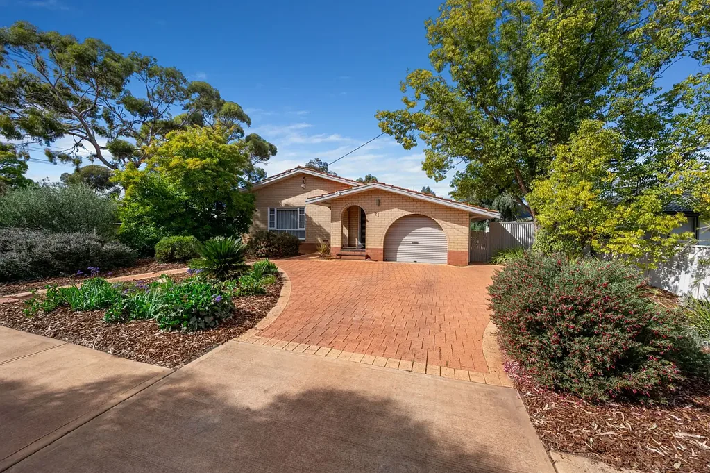 21-23 Addis Street, Lamington, WA 6430