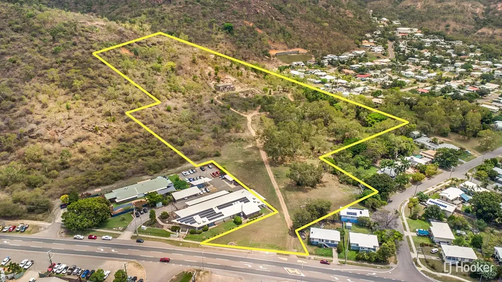 Wulguru  54,000sqm of land for Offers Over $599,000 10k from the City Centre is crazy che