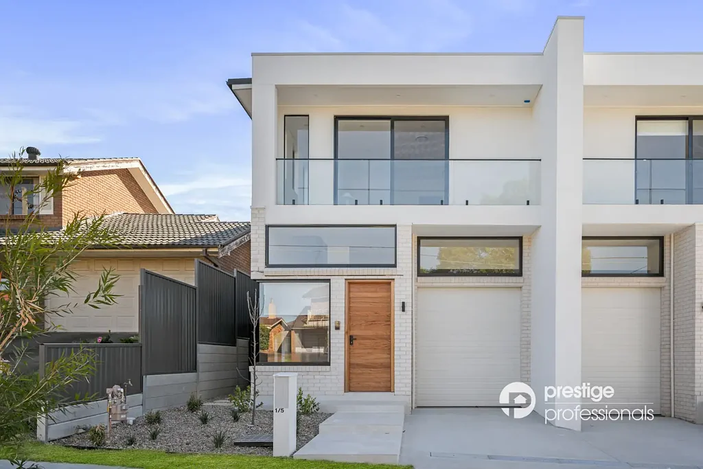 Moorebank 3ਬੈੱਡਰੂਮ Brand New Stunning Duplex