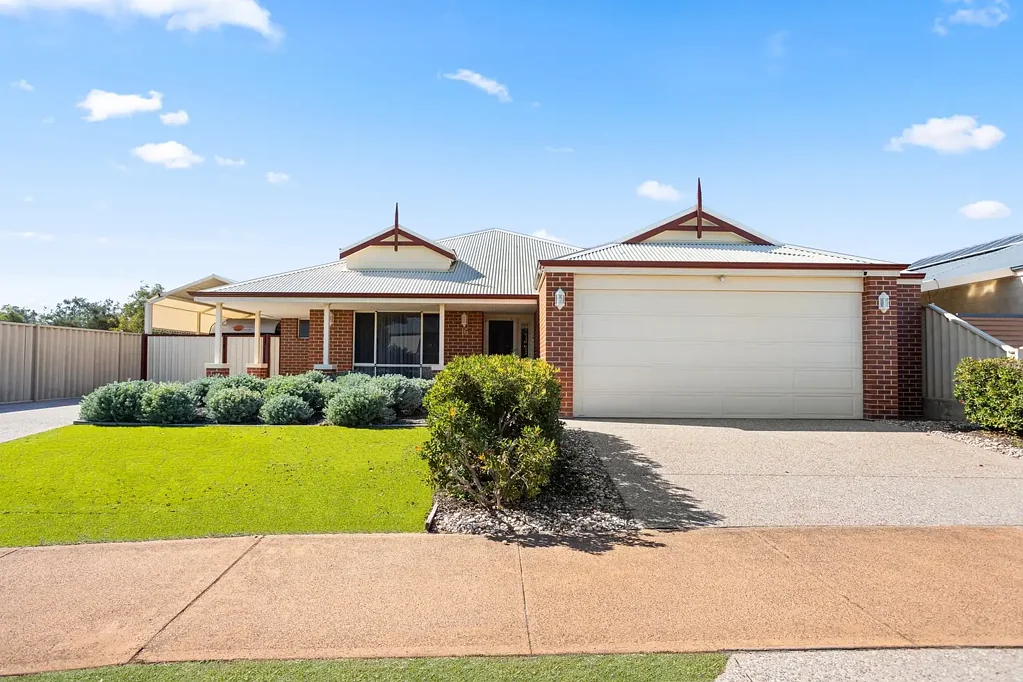 16 Castlereagh Vista, Millbridge, WA 6232