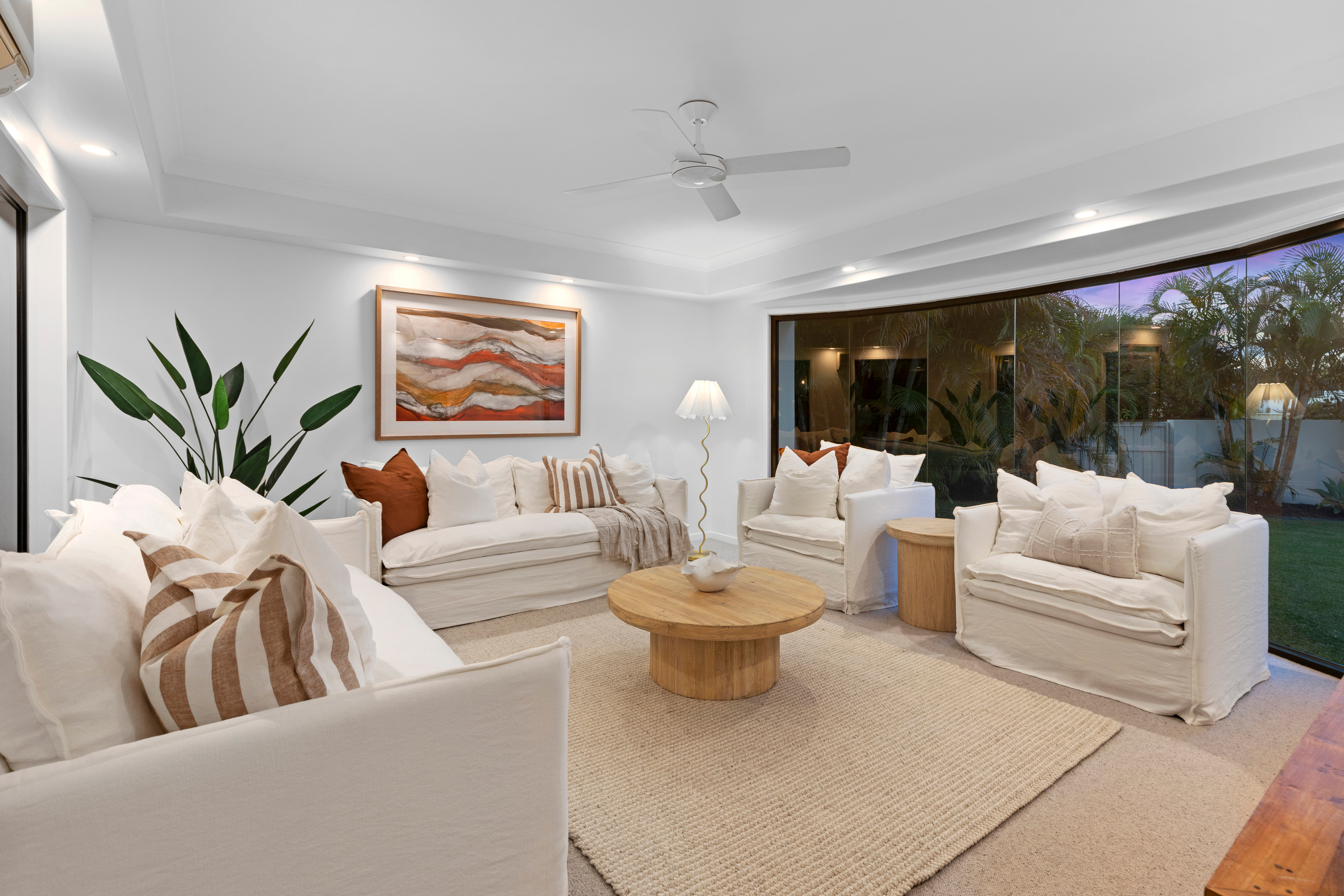 28 SITTELLA CR, BURLEIGH WATERS QLD 4220, 0 Kuwarto, 0 Banyo, House