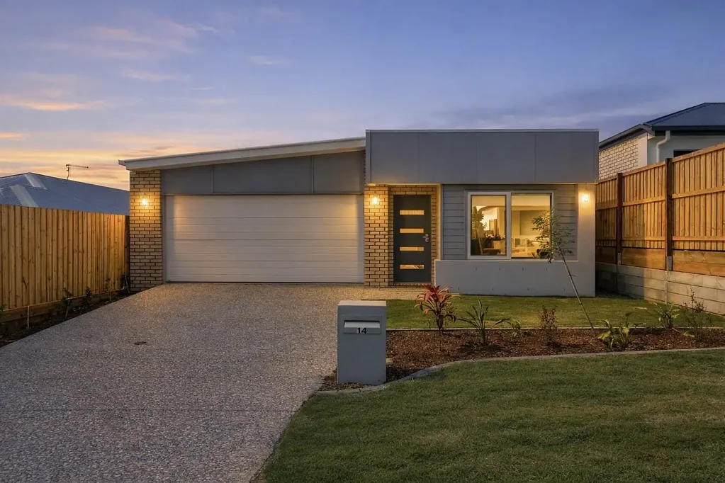 Deebing Heights 4房 超现代家庭住宅，恭候您的到来 Ultra-Modern Family Home Ready to Move in for Christmas