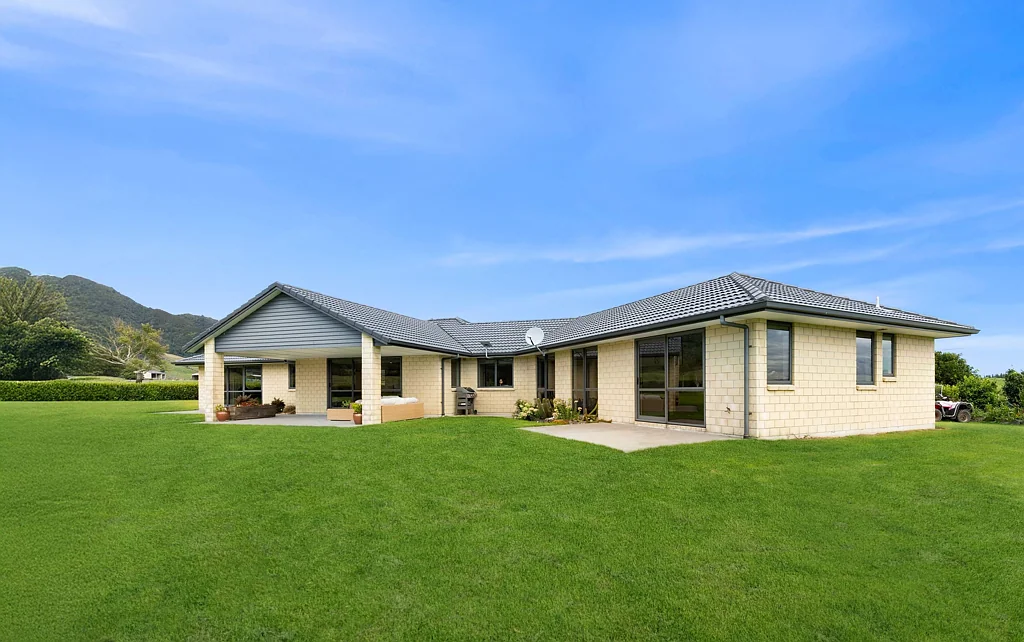 Matamata Lifestyle living with stunning Kaimai views