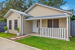 10 Trafalgar Avenue, Woy Woy