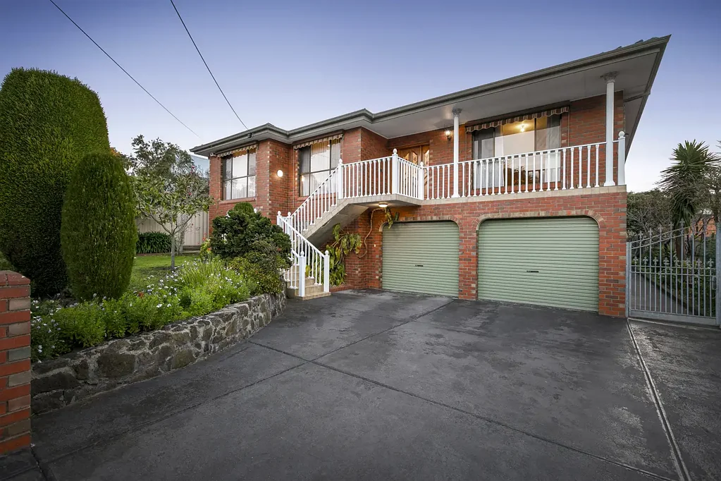 Coburg 4房 宽敞宏伟的永恒家庭住宅 An Enduring Family Home of Generosity and Scale