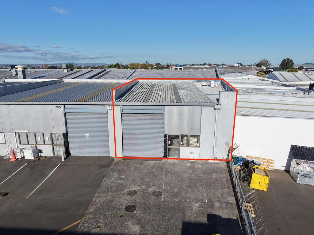 Saint Johns 128sqm industrial unit