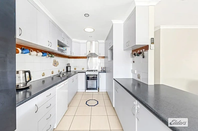 4 Expeller Court, Emerald, QLD 4720, 3房, 2浴, House