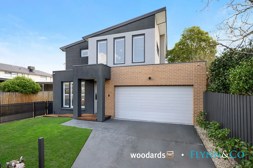 Rosebud 4ਬੈੱਡਰੂਮ Near-New Modern Double-Storey Townhouse in Prime Location