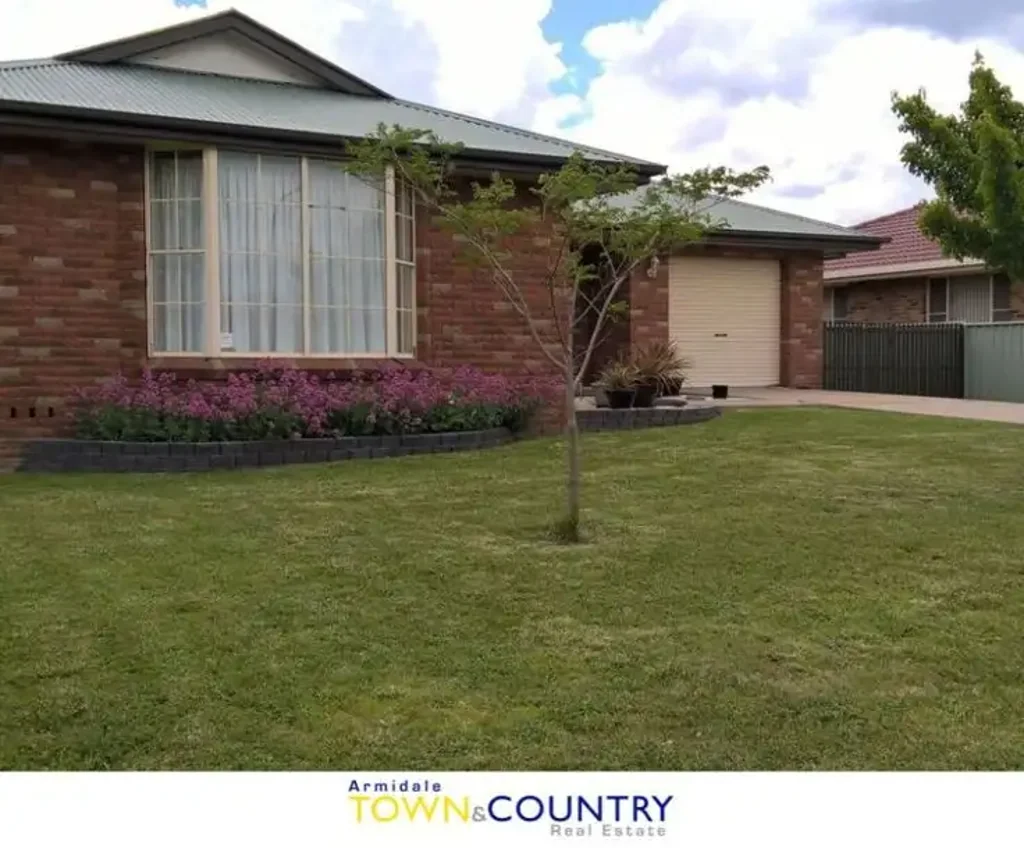 11 Newling Avenue, Armidale, NSW 2350
