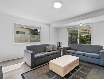 10 Margarette Street, Logan Central, QLD 4114, 5 rūma, 3 rūma horoi, House