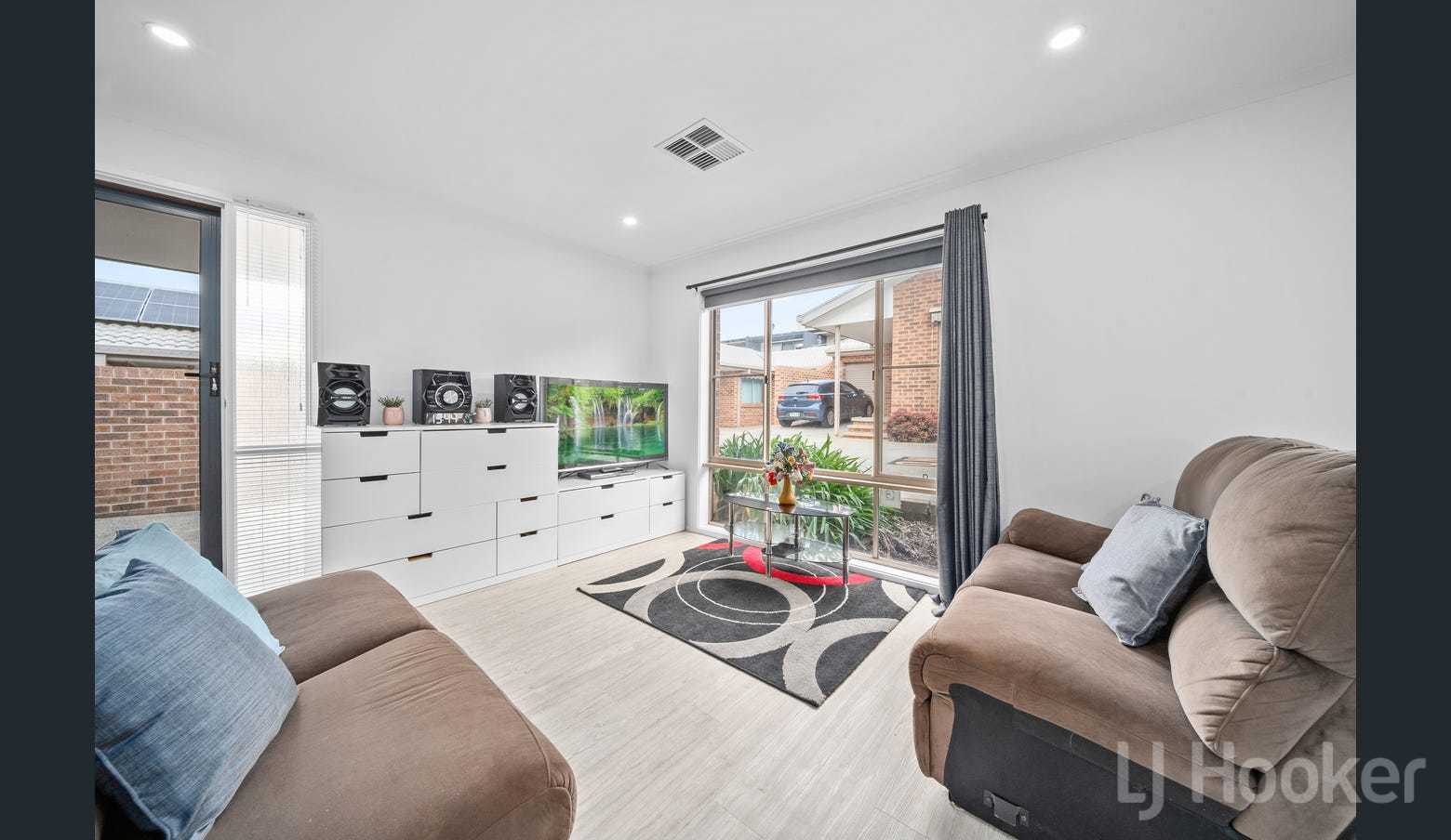 37-41 HINCKSMAN ST, QUEANBEYAN EAST NSW 2620, 0 chambres, 0 salles de bain, Townhouse