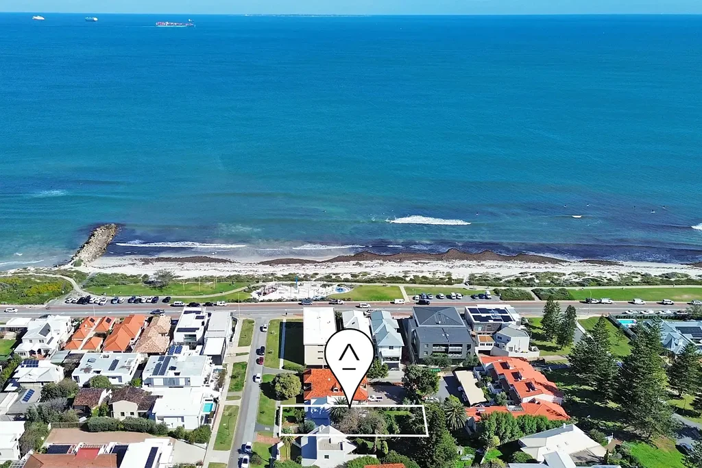 Cottesloe 3Zimmer OUTSTANDING BEACHSIDE OPPORTUNITY