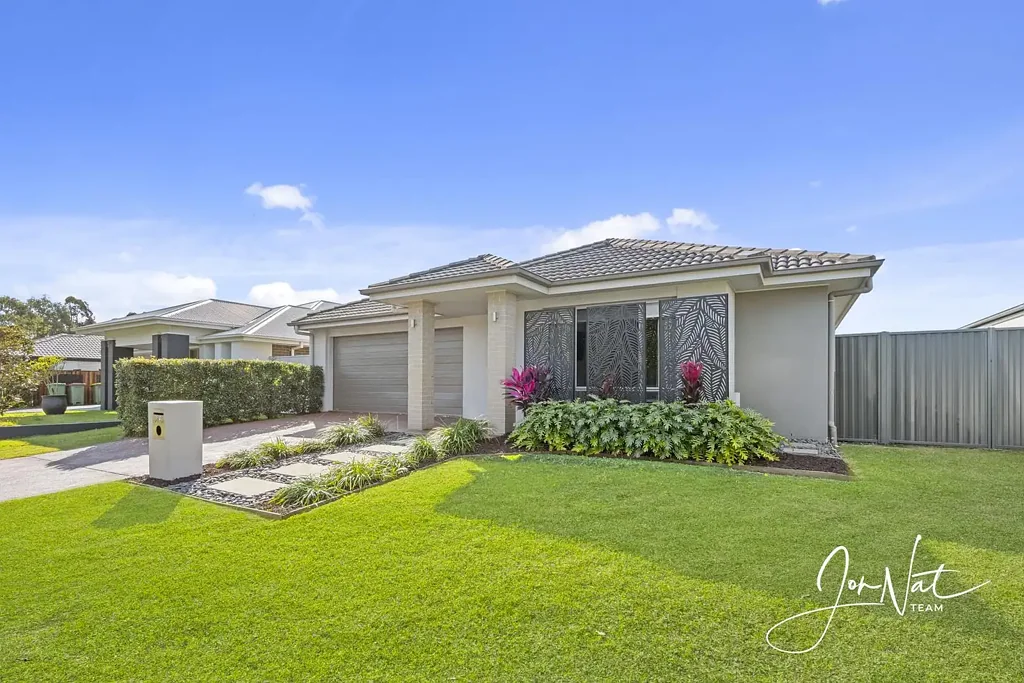 Pimpama 4ਬੈੱਡਰੂਮ MODERN LIVING • SIDE ACCESS • PRIME GAINSBOROUGH GREENS LOCATION