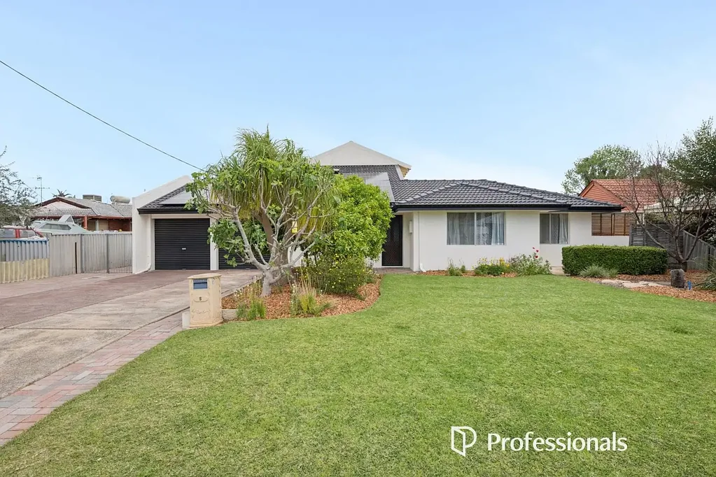 Forrestfield 4침실 GRAND PROPORTIONS, ULTIMATE WORKSHOP AND PARKING OPTIONS