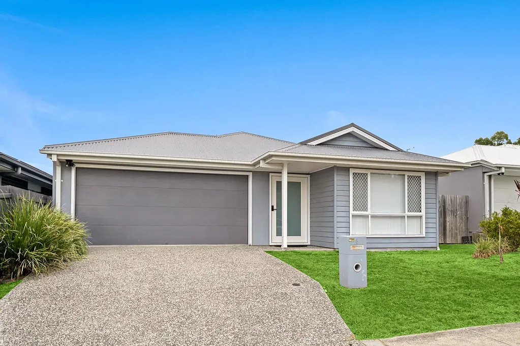 8 Mooloolah Street, Deebing Heights, QLD 4306