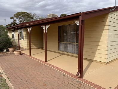 Roxby Downs 4房  FAMILY HOME