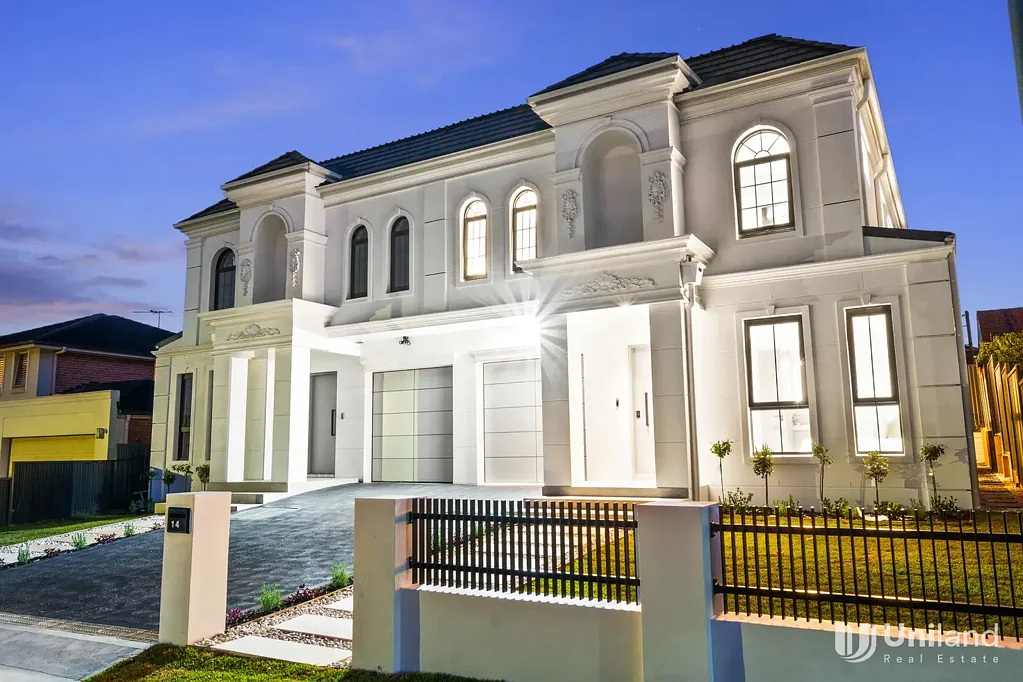 Marsfield 5غرفة نوم Brand New Everton Building Masterpiece Designed by WEN Architects - Luxury French Provincial Duplex