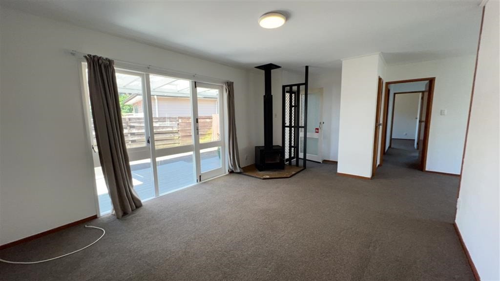 2/1 Lyren Place, Half Moon Bay, Auckland - Manukau, 3 habitaciones, 1 baños, House