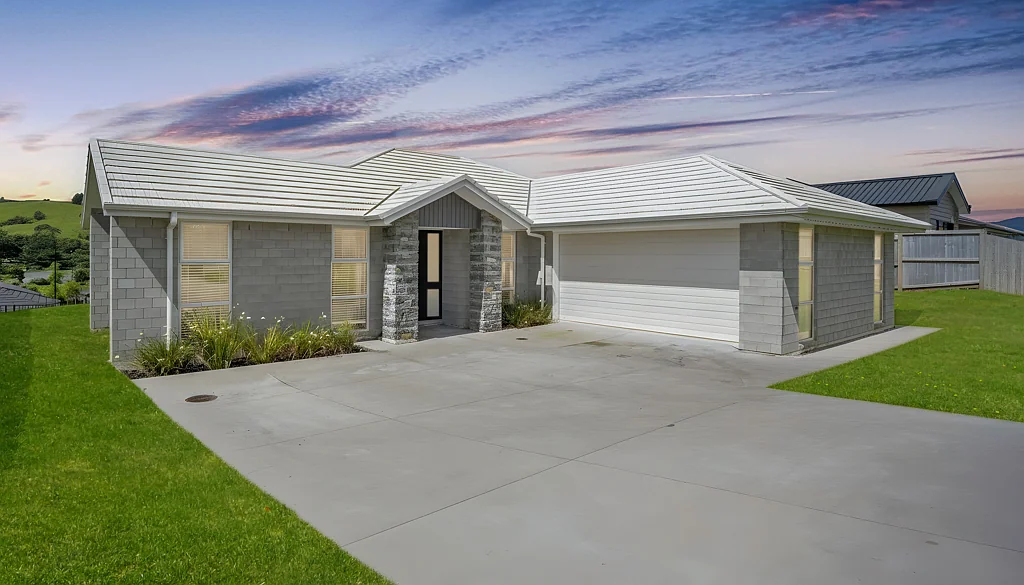 Helensville 4房  Modern Living with Views