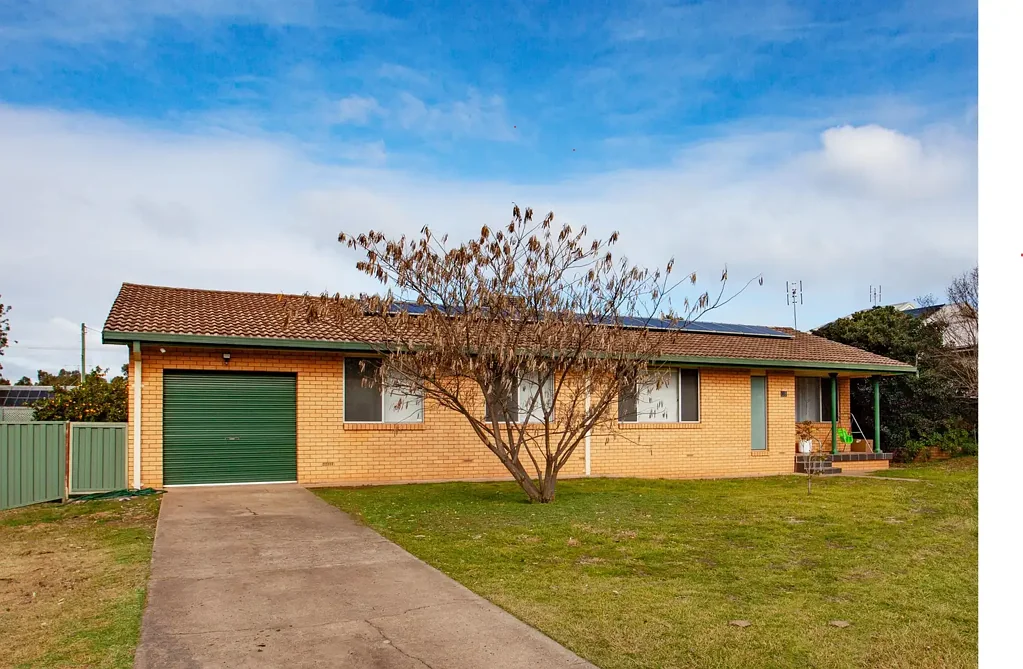 89 Montefiores Street, Wellington, NSW 2820