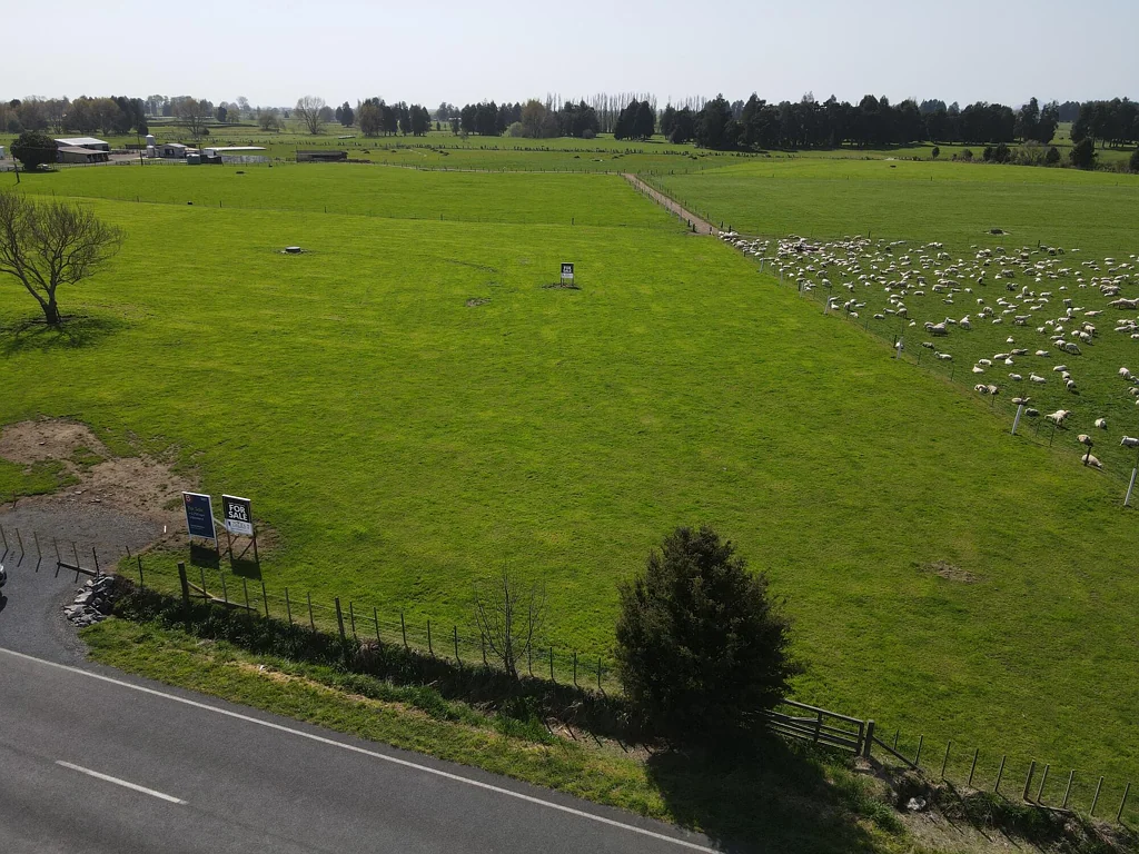 Te Awamutu  Welcome to Chamberlain Road, Te Awamutu
