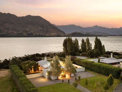 Wanaka 4房  Lakefront Luxury in Wanaka