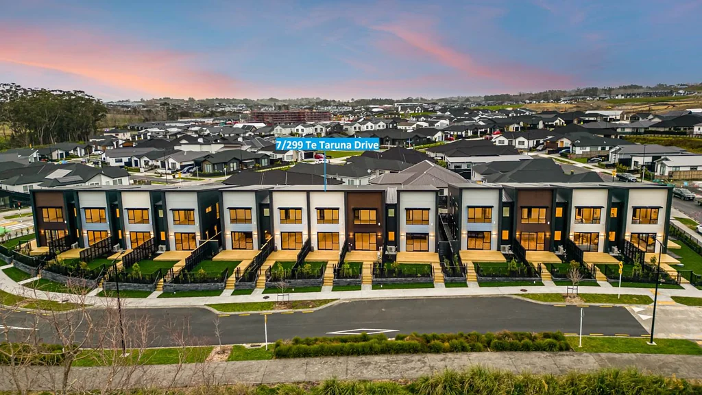 7/299 Te Taruna Drive, Milldale, Rodney, Auckland