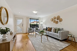 12 Mayer Court, Bruce