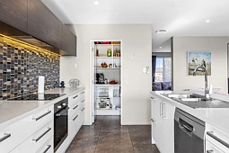 4 Shilton Lane, Pegasus