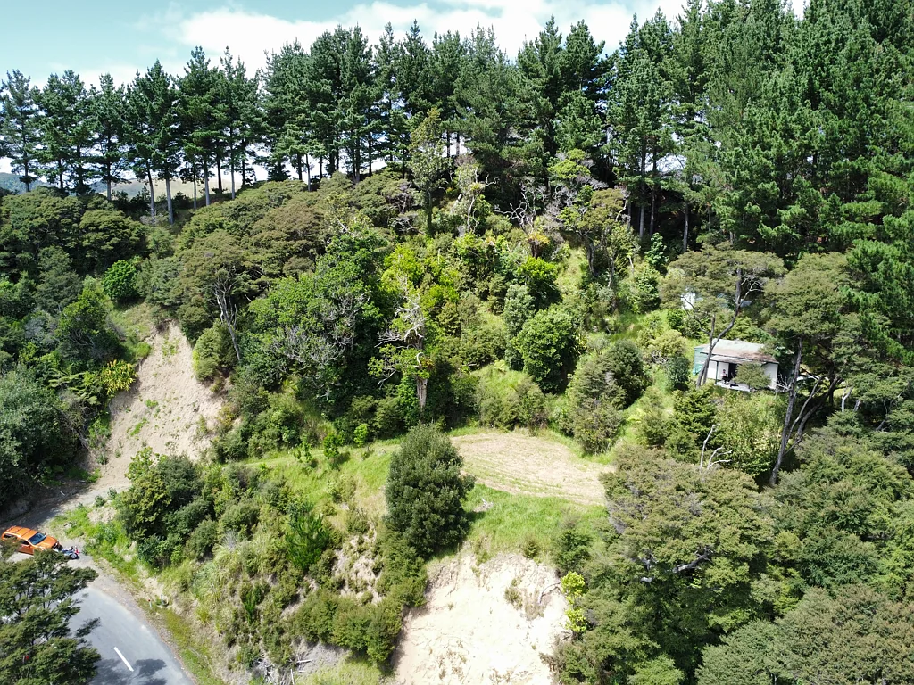 Taharoa Off Grid with a View?