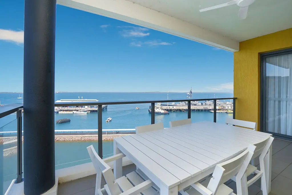 Darwin City 2Kwarto Top-floor executive apartment presents stunning corner views