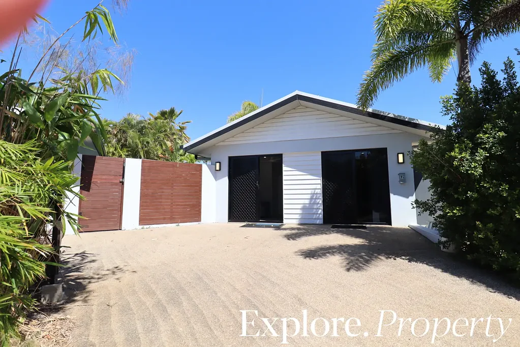 Furnished Unit in Shoal Point!