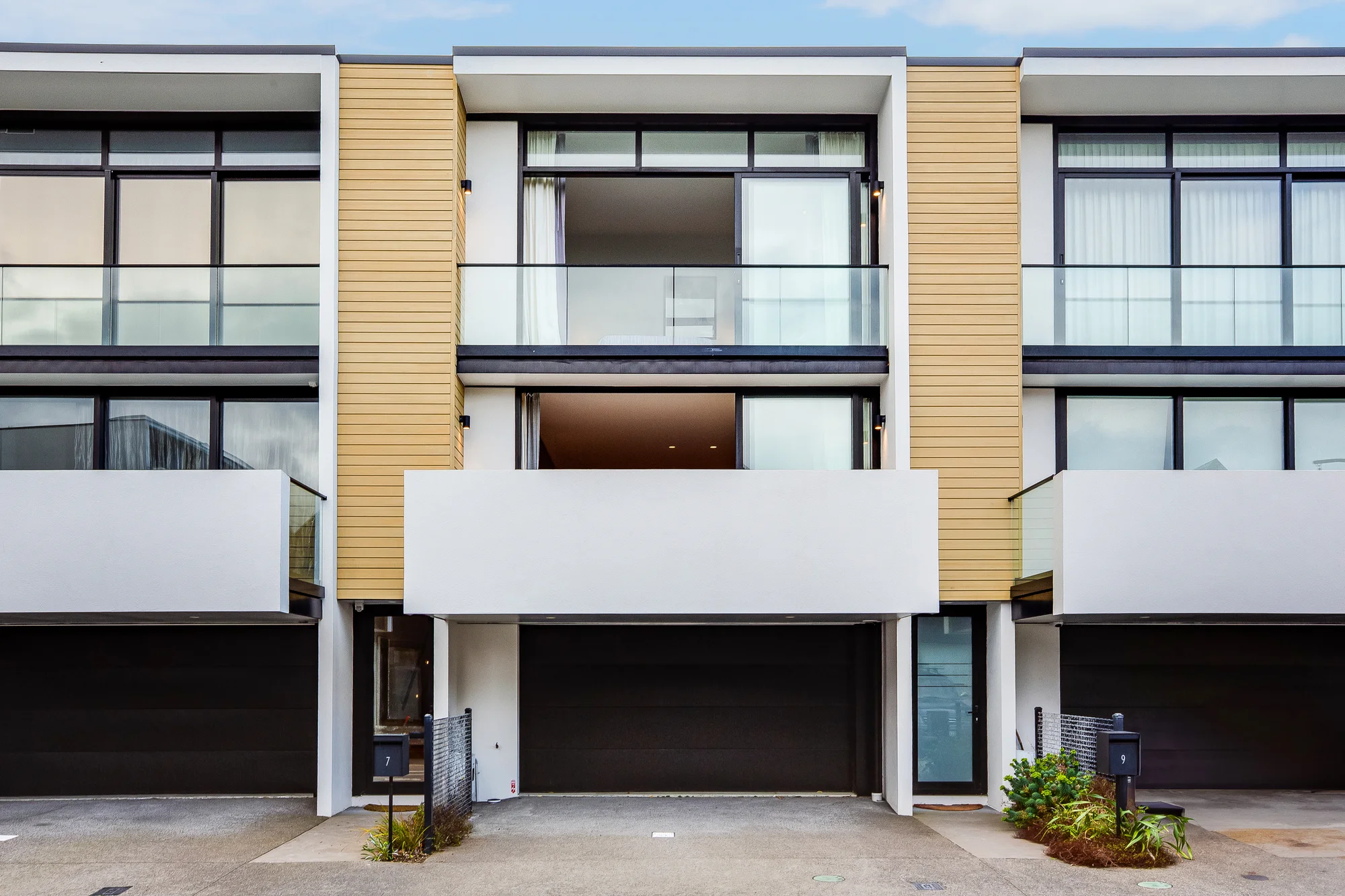 Island Bay 3Zimmer SPACIOUS, MODERN & CONVENIENT LIVING