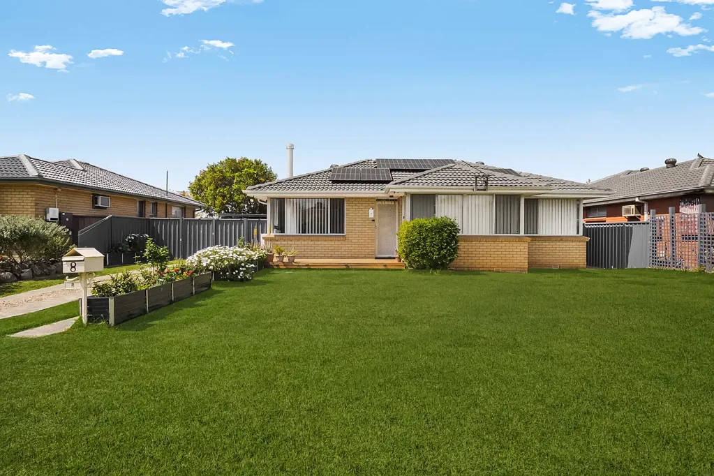 Werrington 4Zimmer Renovated Family Home with R3 Zoning & Future Potential