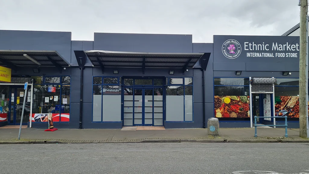 Linwood  168m2* of Retail in Linwood