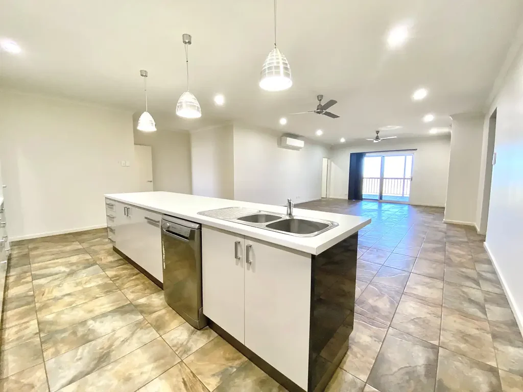 PRIME EXECUTIVE LIVING