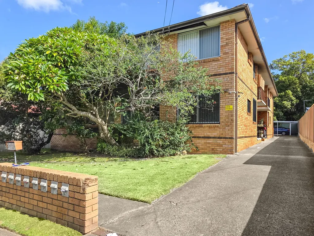 Modern 2 Bedroom Ground Floor Unit