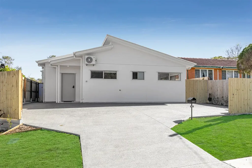 Immaculate, Self-Contained 1-Bedroom Homes – From $380 p/w (includes car park & utilities)