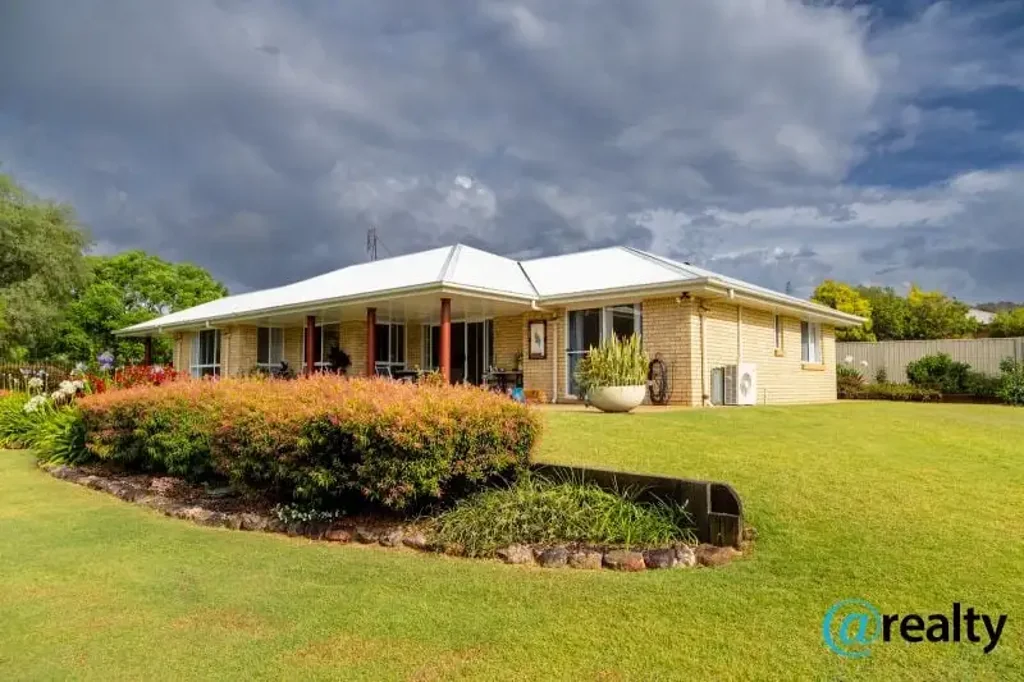 Kingaroy 4Kwarto Modern Acreage Living With Views, Privacy & Space For The Family