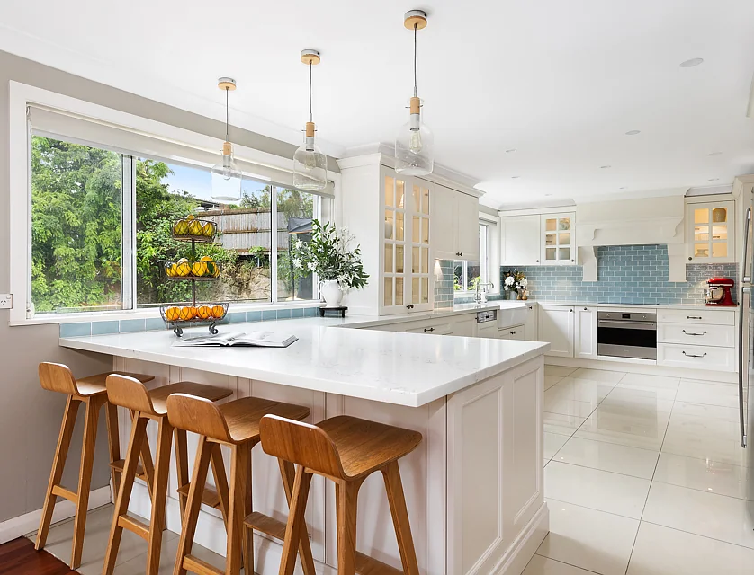 182 Grosvenor Street, Wahroonga, Upper North Shore, 5 Kuwarto, 2 Banyo, House
