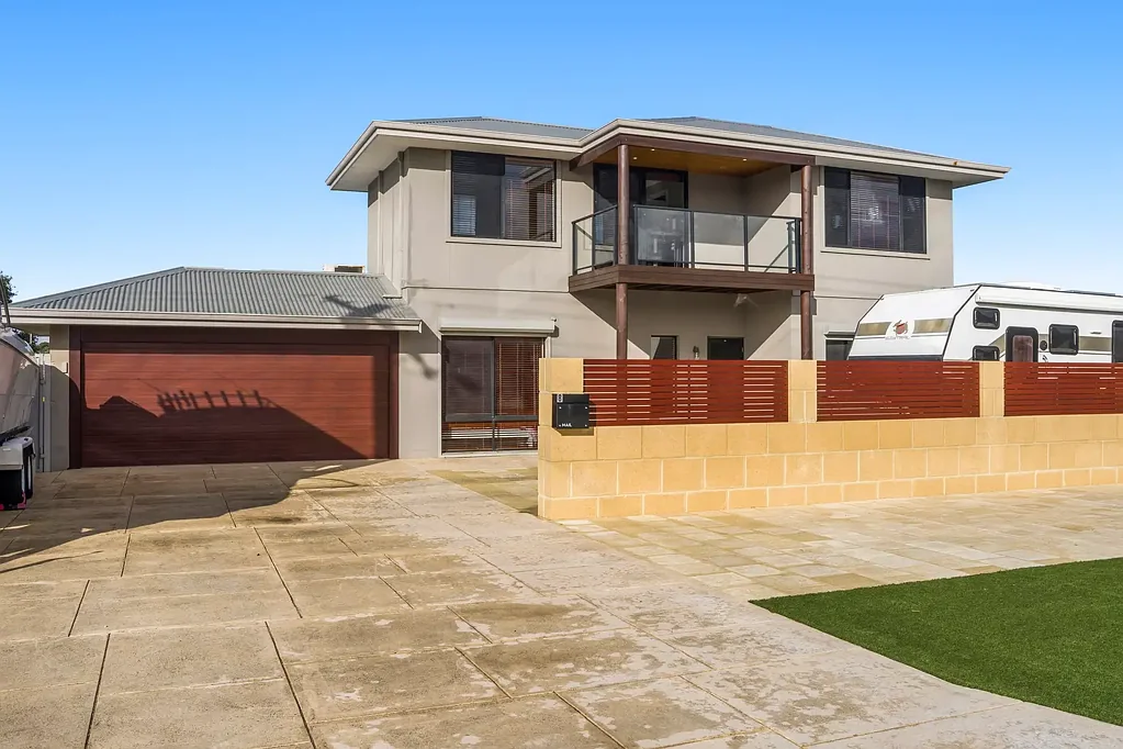 Singleton 5غرفة نوم Huge family home & powered workshop