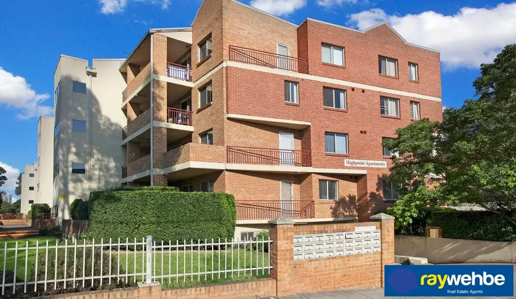 Blacktown 2房 现代设备齐全 便利生活方式
靠近购物中心学校 公园医疗设施环绕
宽敞明亮客厅 阳光充足私人阳台
预计租金回报$480.00
双砖结构耐用宁静
分体式空调 木地板内置衣柜
现代厨房燃气灶 浴缸洗衣房
安全车库停车位
绝佳物业机会 请致电看房 Stylish & Spacious Apartment in the Heart of Blacktown