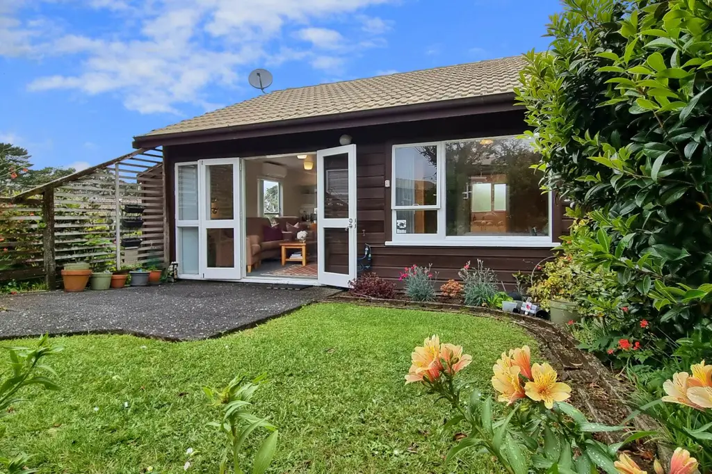 Takapuna 1 Bedroom CENTRAL TAKAPUNA FREEHOLD