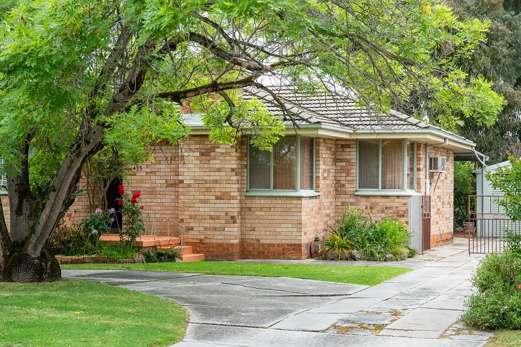 Lavington 3 Slaapkamer Peaceful Pocket, Practical Living, Packed with Potential!