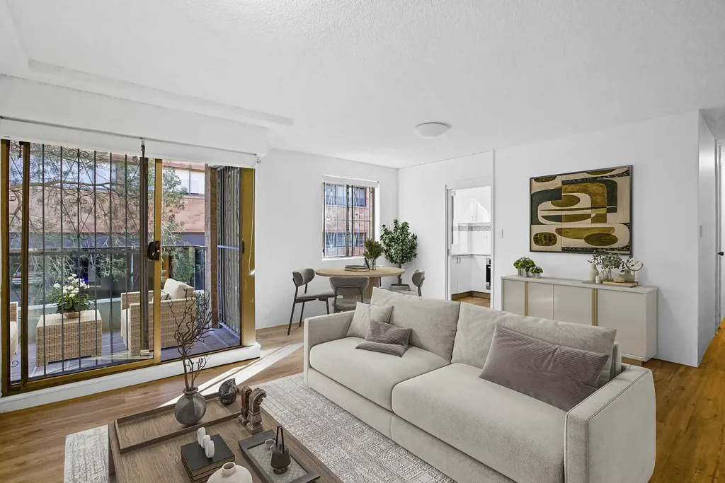 RENOVATED 2 BEDROOM APARTMENT IN FABULOUS LOCATION