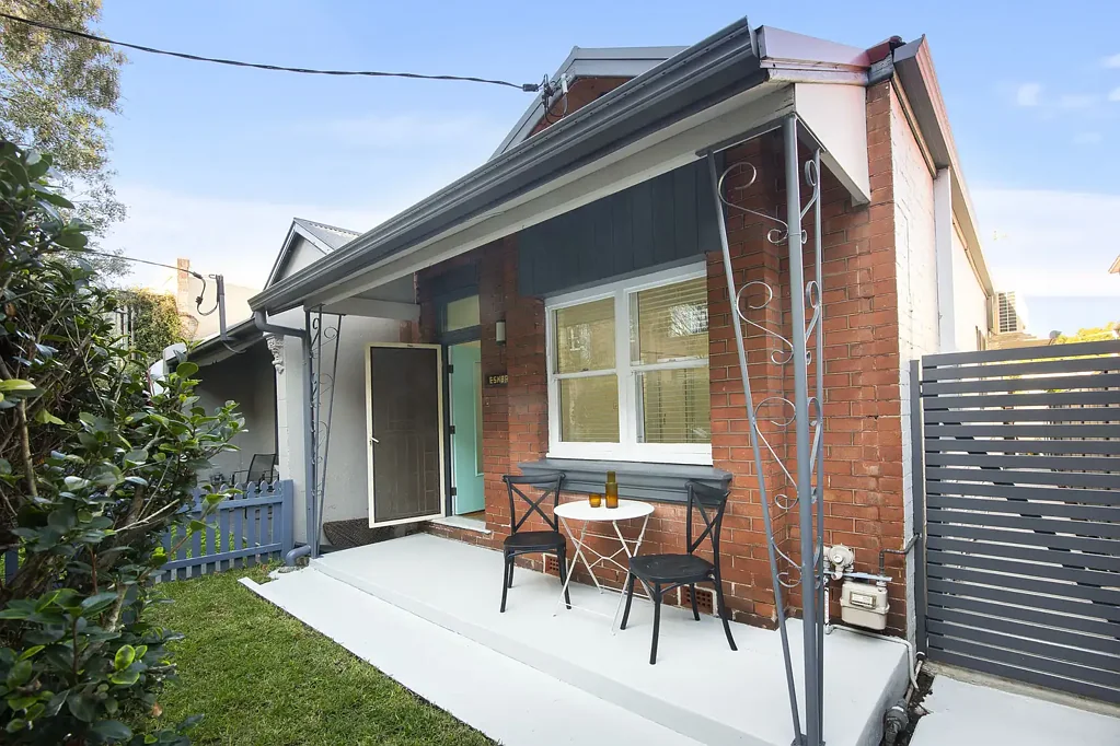 Marrickville 2कमरा Freestanding cottage in highly coveted Marrickville North