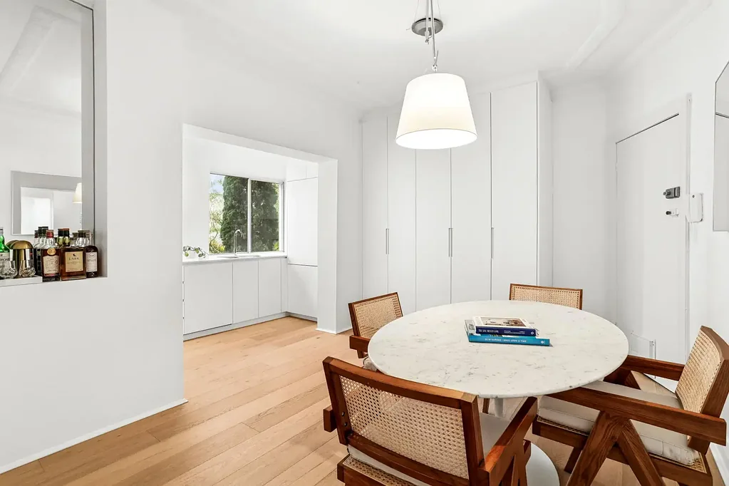 Rose Bay 2房 Rose Bay 中心港畔奢华生活 Harbour-Side Luxury Living in the Heart of Rose Bay