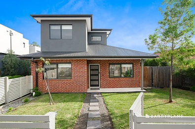 Heidelberg West 4房 建筑师设计四卧 采光充足厨房 不锈钢电器 宽敞卧室 私人庭院 低维护环境 便利交通 优质地段 Spacious Family Living in a Prime Lifestyle Location!
